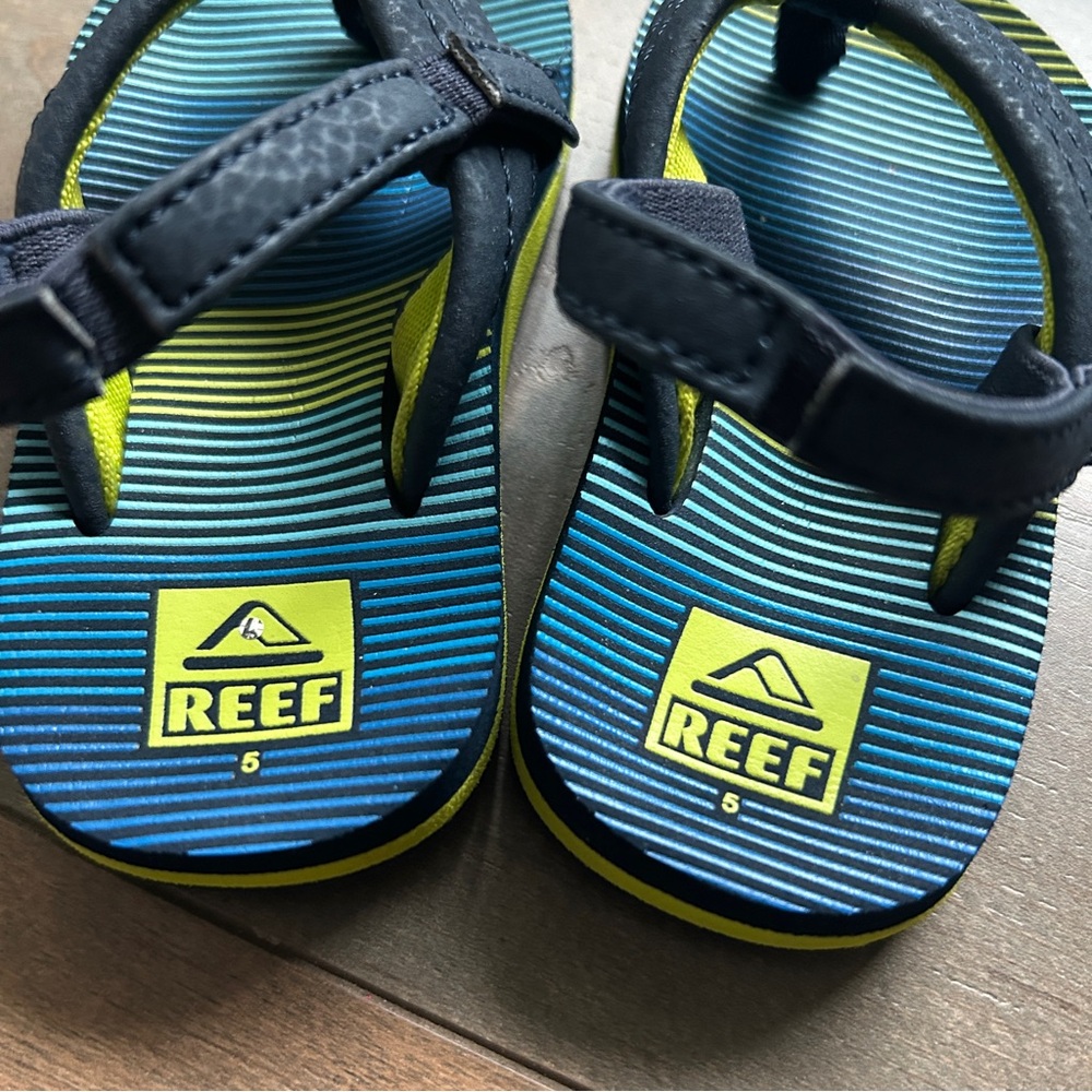 Reef Kids Striped Sandals - Picture 4 of 6
